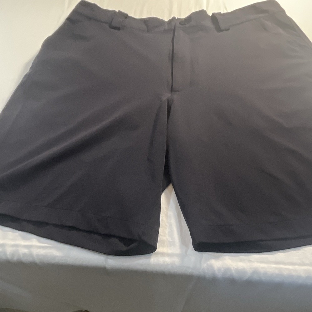 Under Armour Men's Black Chino Shorts Regular Fit Flat Front Zip Solid Summer